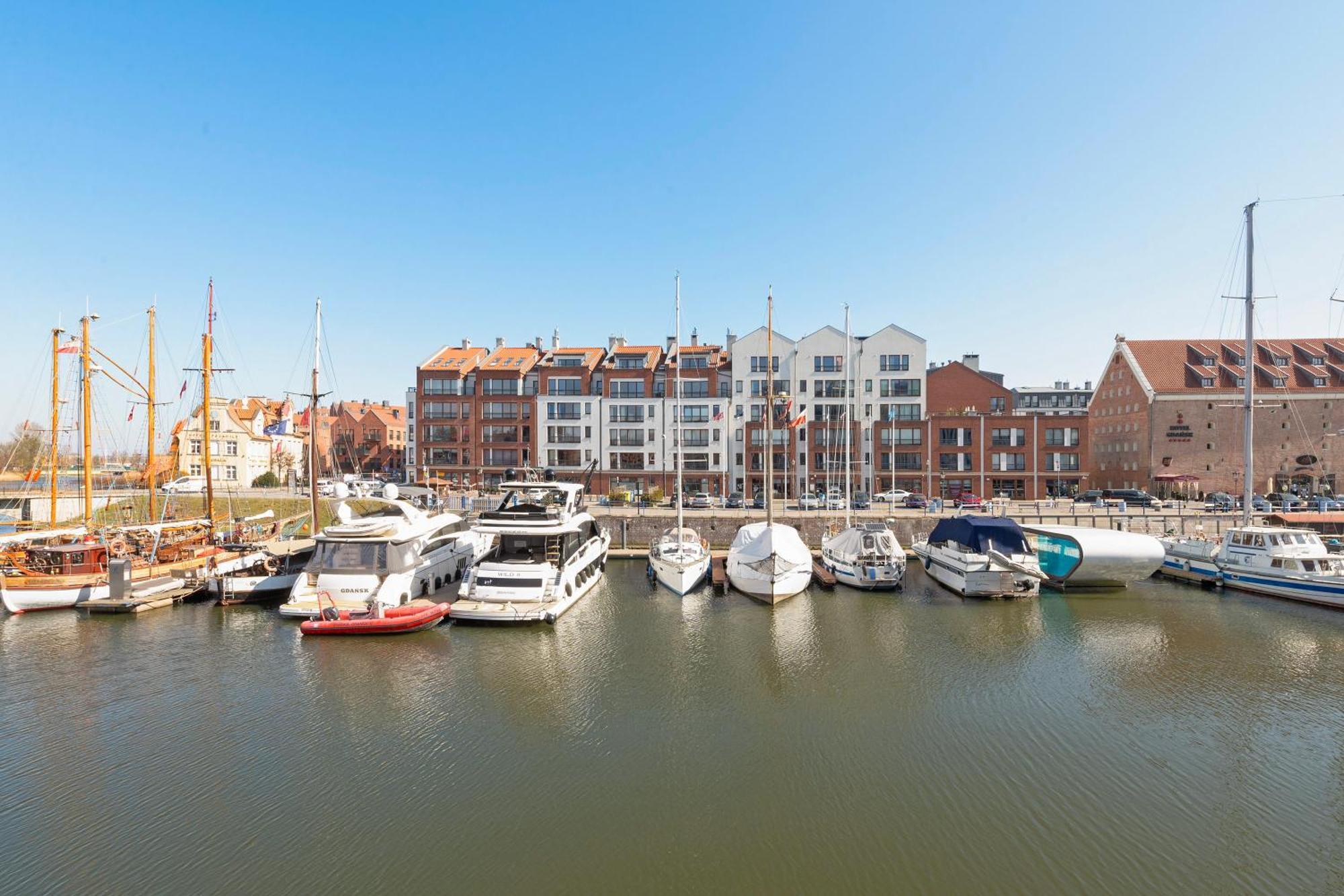 Wave Apartments - Szafarnia Old Town Gdansk Exterior photo